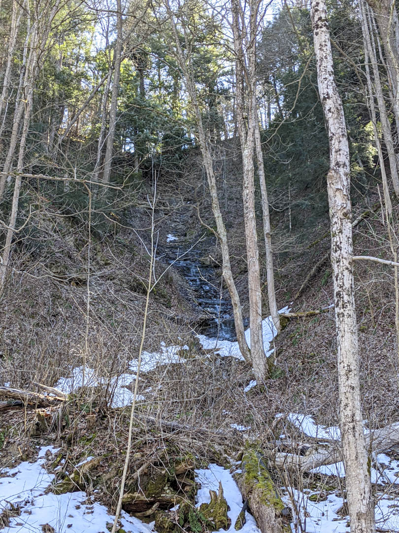 Unnamed waterfall in Mohican Gorge